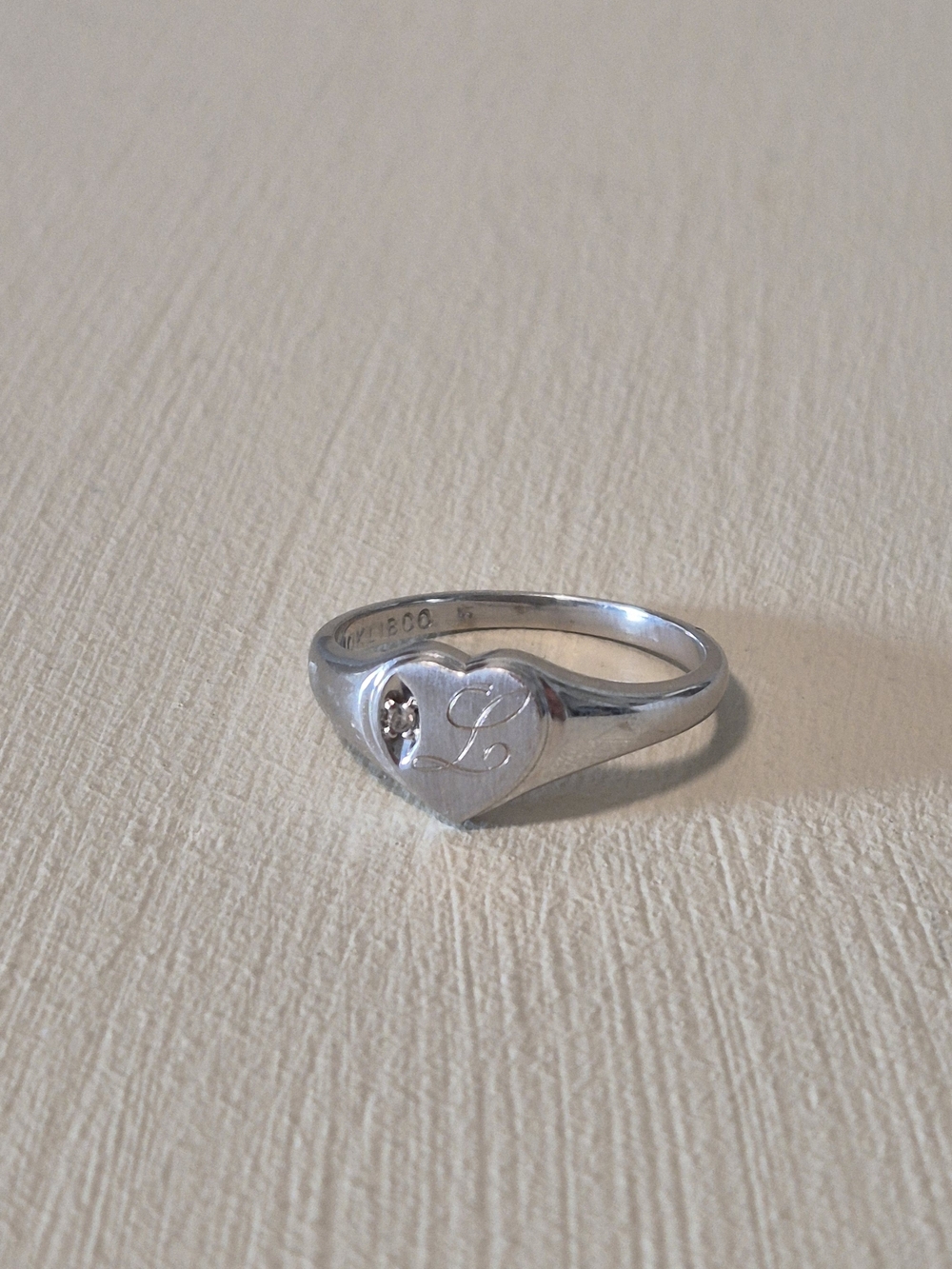 10K White Gold Heart Signet Ring
